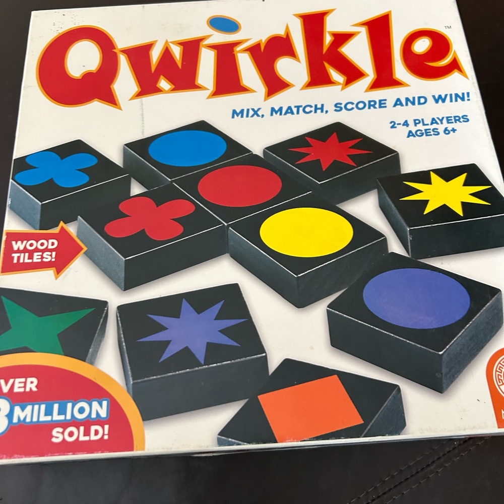 Qwirkle Board Game